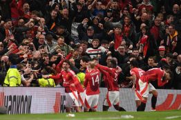 Ligue Europa: l'OL finit en enfer chez Manchester (5-4)