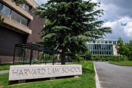 Harvard poursuit en justice l'administration américaine
