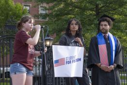 Les États-Unis vont révoquer des visas d'étudiants chinois, condamnation de Pékin