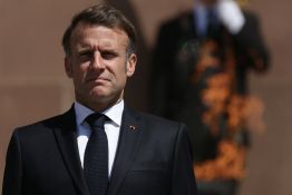 Macron demande au président iranien «la reprise des discussions diplomatiques»