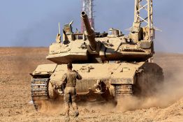 Israël intensifie ses opérations autour de Gaza-ville, réunion à la Maison-Blanche