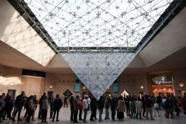 La tribune des musées face au vol des joyaux de la Couronne