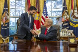 Trump rencontre lundi à New York le maire de la ville Mamdani (mairie)