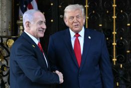 Trump annonce que Khamenei est mort dans l'opération israélo-américaine en Iran