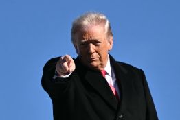 Tensions à Minneapolis: Trump menace d’invoquer l’Insurrection Act, ce qui lui permettrait de déployer l’armée