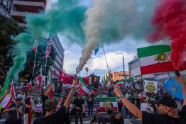 Les Iraniens des États-Unis, mortifiés par la répression sanglante de Téhéran 