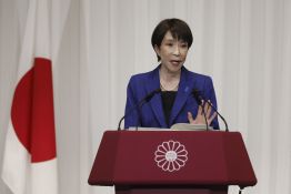 Législatives au Japon: le parti de Takaichi remporte la majorité des deux tiers