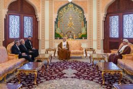 Pourparlers Iran/États-Unis: le chef du Conseil de sécurité nationale iranien rencontre le sultan d'Oman 
