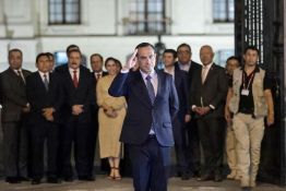 Le Pérou élit un nouveau président par intérim à deux mois de la présidentielle