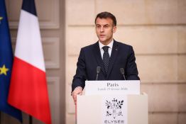 Macron accueille un G7 percuté par la guerre et l'imprévisibilité de Trump