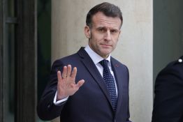 Macron propose un moratoire sur les frappes contre «les infrastructures civiles»