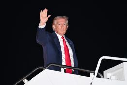 Trump déclare que «l'Iran va être très durement frappé aujourd'hui»
