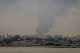 L'Iran cible le Koweït et Bahreïn après des frappes américaines