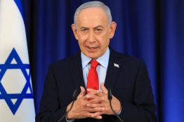 Israël poursuit ses frappes malgré des échanges entre Netanyahou et Trump