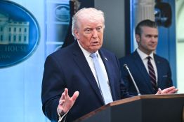 Trump menace de revenir sur l'accord commercial avec le Royaume-Uni