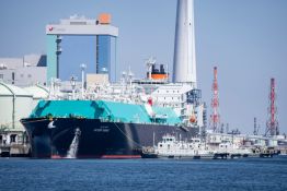 Le pétrole dopé par le report des discussions Iran/États-Unis, les Bourses résistent