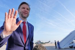 En route pour les négociations Vance appelle l’Iran à «ne pas se jouer» de Washington