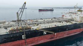 Détroit d'Ormuz: des navires sont passés, mais deux ont été attaqués