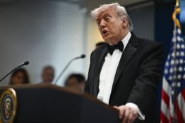 «Ceux qui ont le plus d’impact» sont visés: Trump revient sur les raisons des tirs au gala