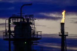 Le pétrole, en nette hausse, craint un nouvel embrasement au Moyen-Orient