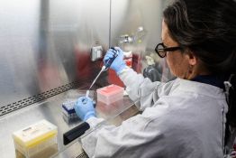 Hantavirus: le MV Hondius arrivé sur l'île de Tenerife pour évacuer ses occupants