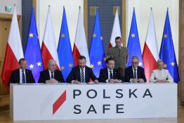 La Pologne signe un accord de prêt de 44 milliards d’euros avec l’UE pour moderniser son armée
