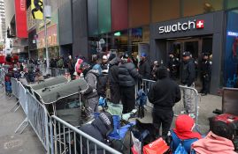 Une opération de ventes de montres Swatch-Audemars Piguet tourne au chaos