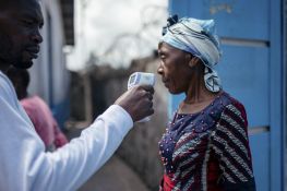 Ebola: l'agence sanitaire de l'Union africaine déclare une «urgence de santé publique» continentale