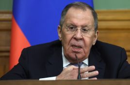 Lavrov appelle directement Rubio à évacuer l'ambassade américaine à Kiev