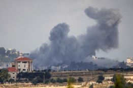 L'armée israélienne émet des ordres d'évacuation pour une trentaine de villages du sud du Liban, raids massifs
