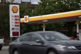 Le pétrole hésite malgré la reprise des frappes au Moyen-Orient