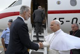 Le pape Léon XIV a décollé des Canaries à bord du Falcon mis à disposition par le roi Felipe VI