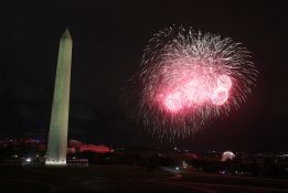 Trump annonce un meeting politique le 4 juillet pour la fête nationale