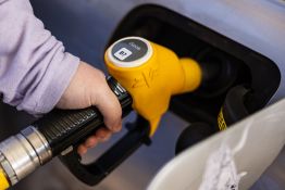 Le pétrole continue de chuter après la signature de l'accord États-Unis/Iran