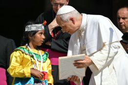Léon XIV exhorte les jeunes à l'amitié vraie et à la réconciliation