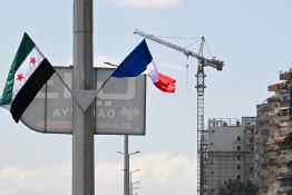 Syrie: Macron va restituer à la Syrie des objets archéologiques