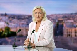 France: condamnée mais candidate à l'élection présidentielle, Marine Le Pen lance sa campagne