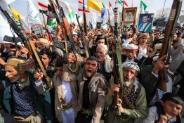 Yémen: les Houthis avertissent que l'espace aérien saoudien est dangereux pour l'aviation civile