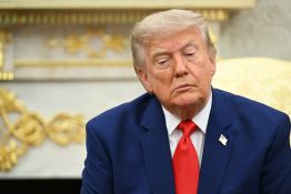 Trump affirme que l'Iran est au bord de l'«effondrement»