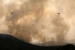 Incendies en Espagne: heures cruciales près de Madrid avant un changement de météo