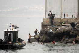 Ceuta: une ONG marocaine réclame une enquête indépendante après l'afflux de migrants