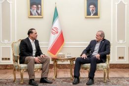 Pour le président iranien, les États-Unis n'obtiendront «rien» avec leur pression économique