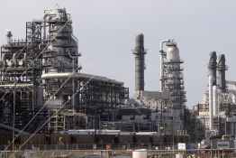 Les cours du pétrole reculent avec la perspective d'une réunion sur Ormuz