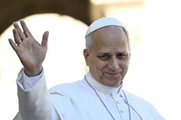Visite du pape en France: les dossiers brûlants