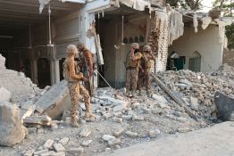 Pakistan: au moins 31 morts dans l'attaque d'un quartier général de police