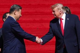 Trump et Xi concluent leur sommet devant les textes fondateurs de la démocratie américaine