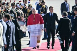 Le pape Léon XIV est arrivé en France