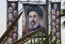 Iran: le guide suprême prédit que les États-Unis devront quitter le Moyen-Orient