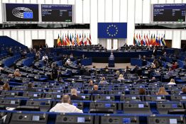 L’UE sanctionne près de 1.600 individus et entités liés à la guerre russe contre l’Ukraine