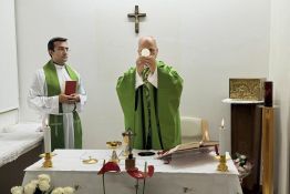 Le pape a célébré une messe à l’hôpital